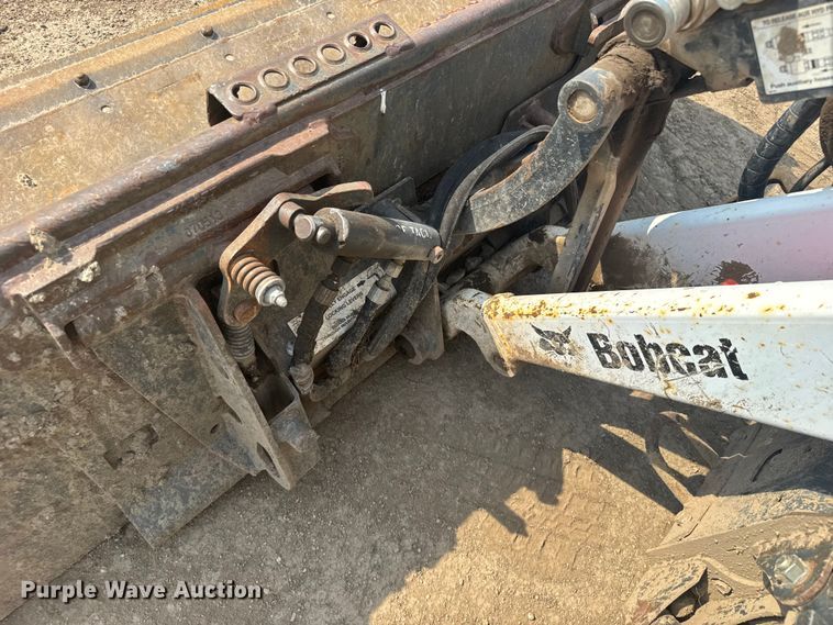 image for item ER2261 2014 Bobcat 5600 Toolcat utility vehicle