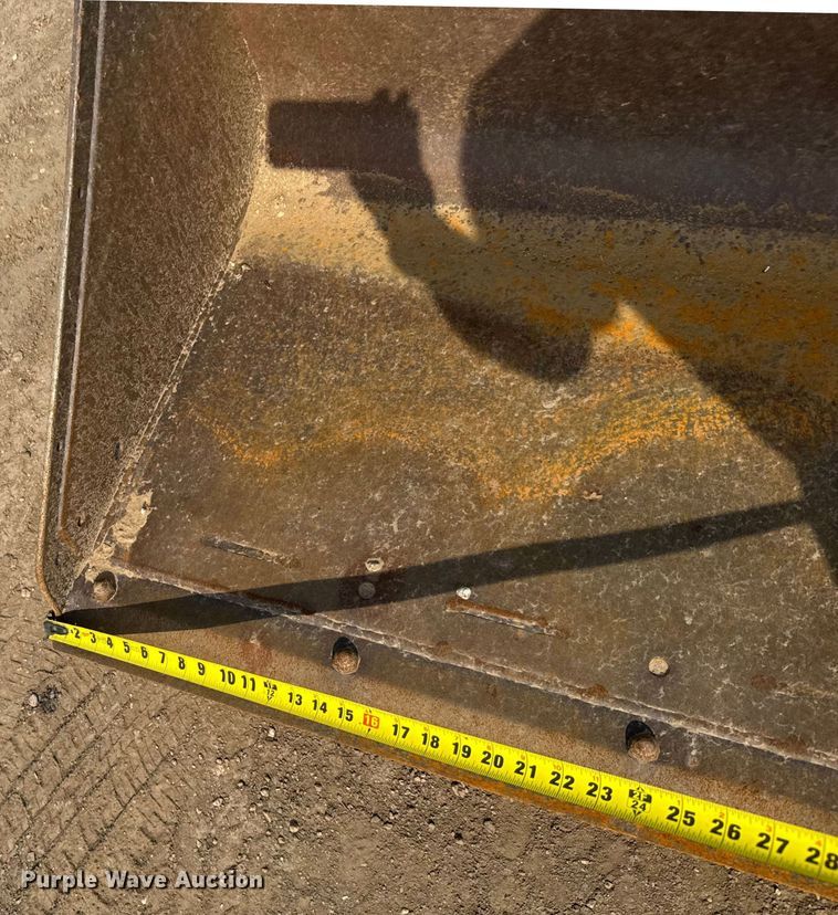 image for item ER2261 2014 Bobcat 5600 Toolcat utility vehicle