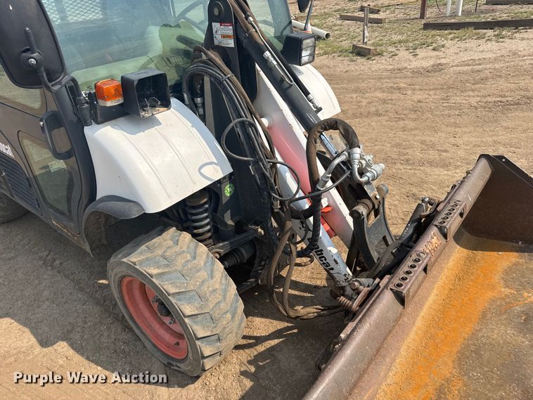 image for item ER2261 2014 Bobcat 5600 Toolcat utility vehicle