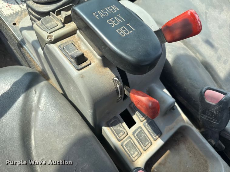 image for item ER2261 2014 Bobcat 5600 Toolcat utility vehicle