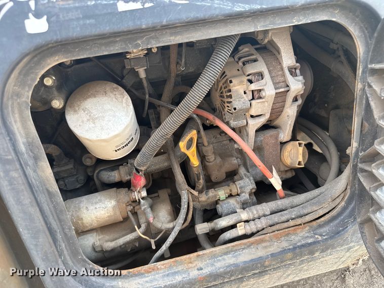 image for item ER2261 2014 Bobcat 5600 Toolcat utility vehicle