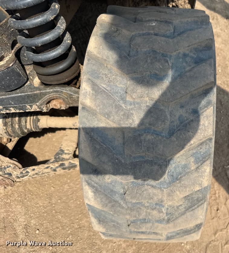 image for item ER2261 2014 Bobcat 5600 Toolcat utility vehicle