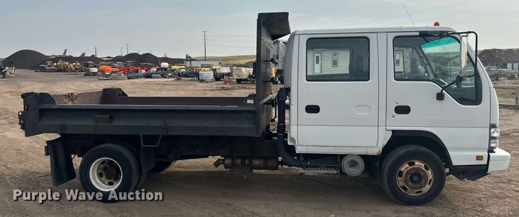 image for item ER2262 2006 GMC W4500 Crew Cab dump truck