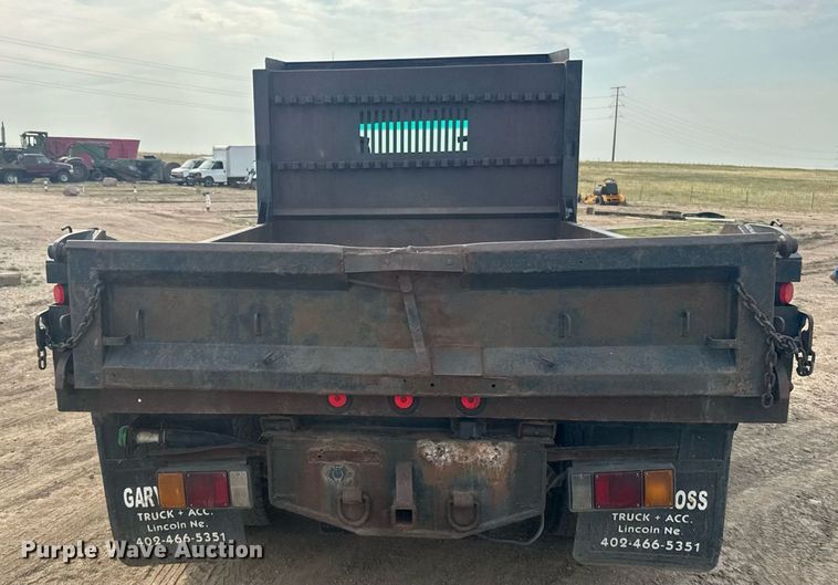 image for item ER2262 2006 GMC W4500 Crew Cab dump truck