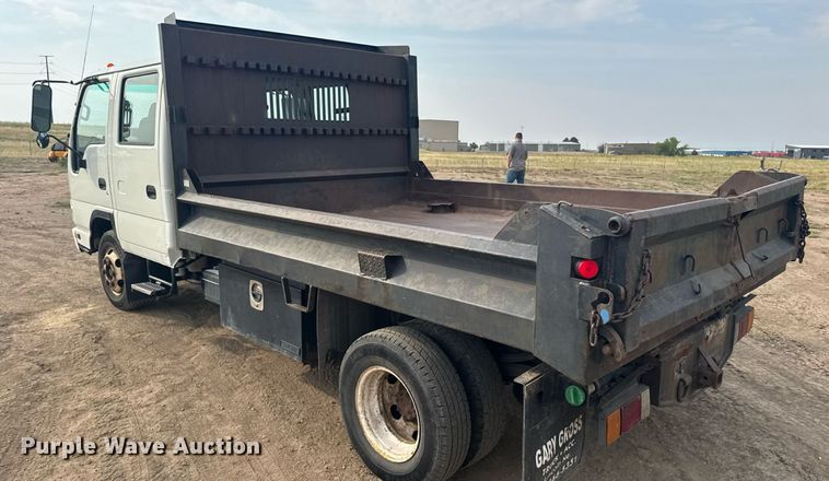 image for item ER2262 2006 GMC W4500 Crew Cab dump truck