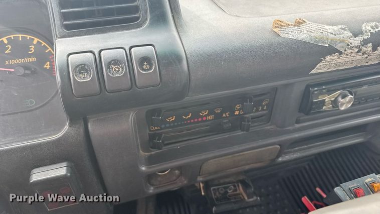 image for item ER2262 2006 GMC W4500 Crew Cab dump truck