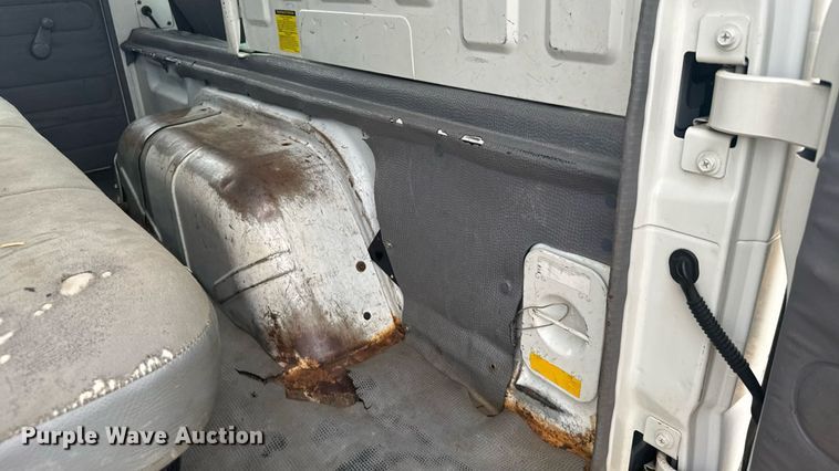 image for item ER2262 2006 GMC W4500 Crew Cab dump truck