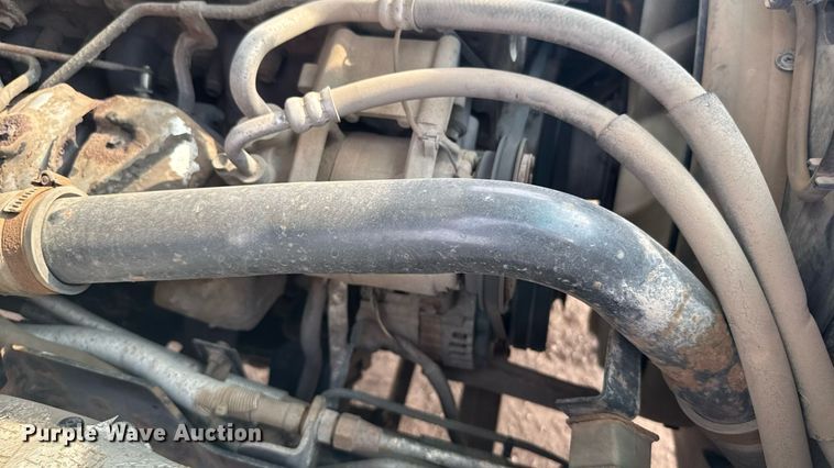 image for item ER2262 2006 GMC W4500 Crew Cab dump truck