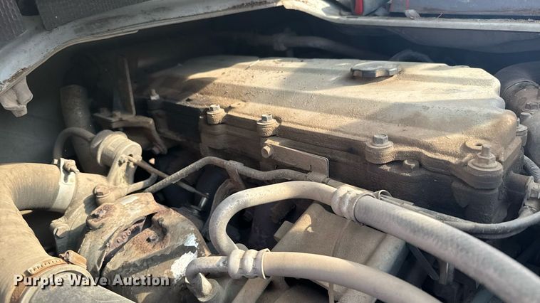 image for item ER2262 2006 GMC W4500 Crew Cab dump truck