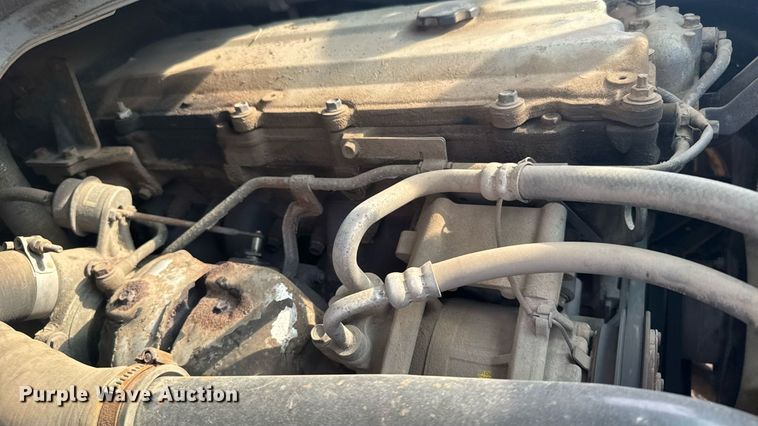 image for item ER2262 2006 GMC W4500 Crew Cab dump truck