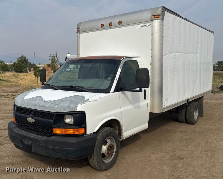 image for item ER2263 2005 Chevrolet Express G3500 delivery van