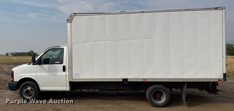 image for item ER2263 2005 Chevrolet Express G3500 delivery van