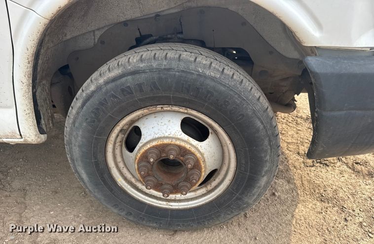 image for item ER2263 2005 Chevrolet Express G3500 delivery van