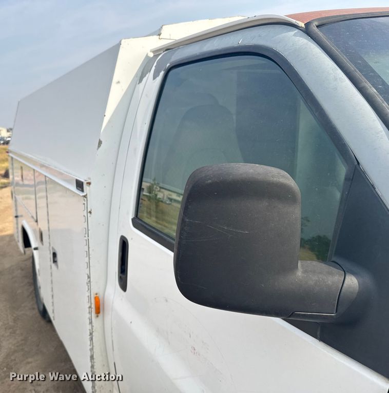 image for item ER2264 2007 Chevrolet Express 3500 Cargo utility van