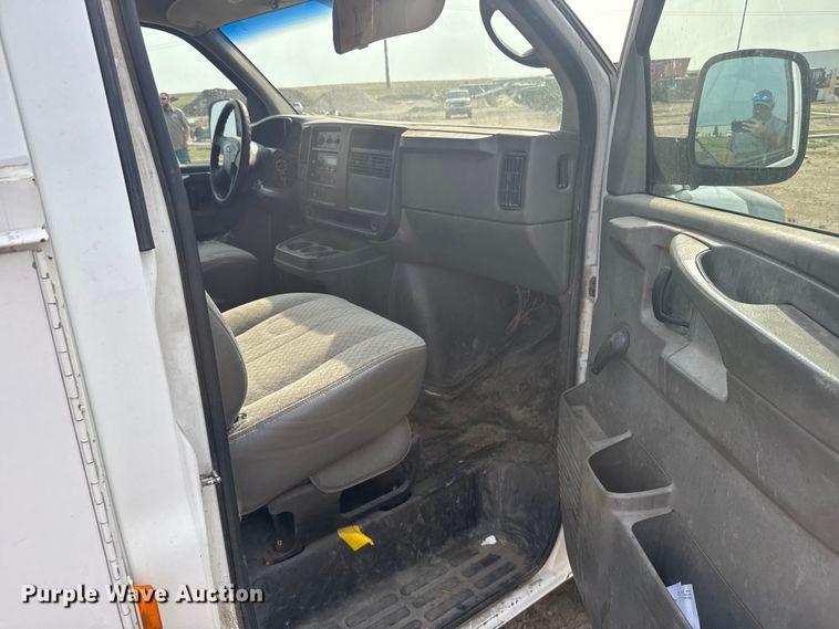 image for item ER2264 2007 Chevrolet Express 3500 Cargo utility van