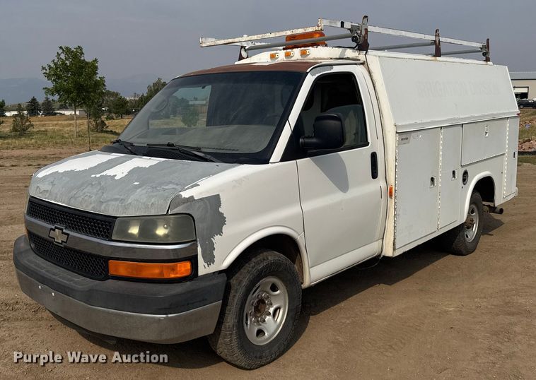 image for item ER2265 2004 Chevrolet Express 3500 Cargo utility van