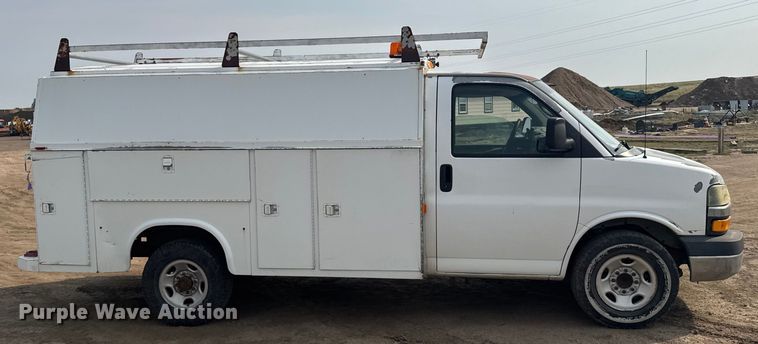 image for item ER2265 2004 Chevrolet Express 3500 Cargo utility van