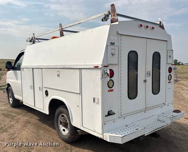 image for item ER2265 2004 Chevrolet Express 3500 Cargo utility van