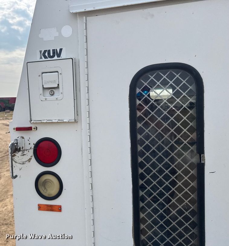 image for item ER2265 2004 Chevrolet Express 3500 Cargo utility van