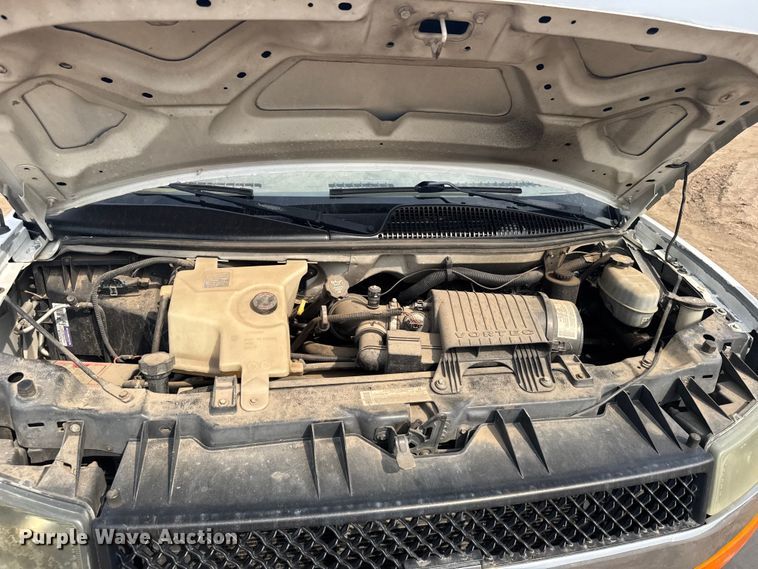 image for item ER2265 2004 Chevrolet Express 3500 Cargo utility van