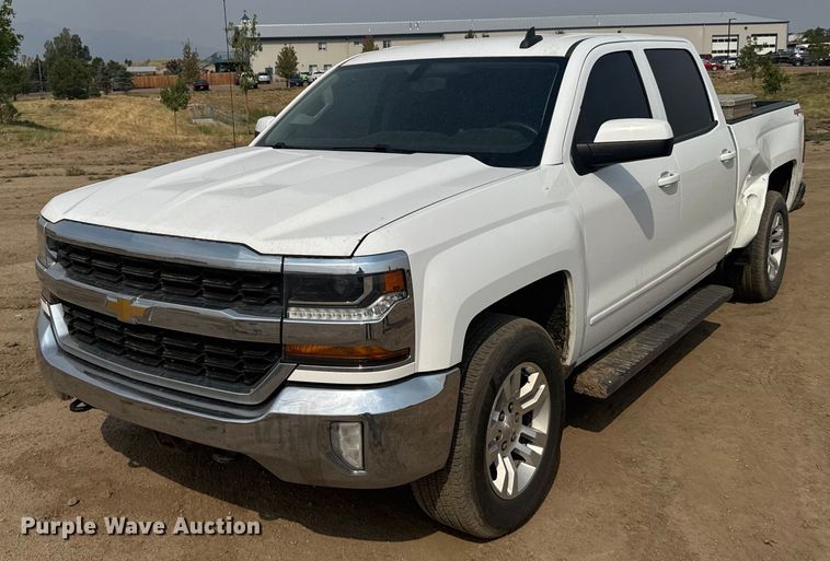 image for item ER2267 2018 Chevrolet Silverado 1500 Crew Cab pickup truck