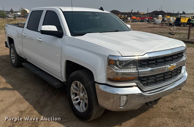 image for item ER2267 2018 Chevrolet Silverado 1500 Crew Cab pickup truck