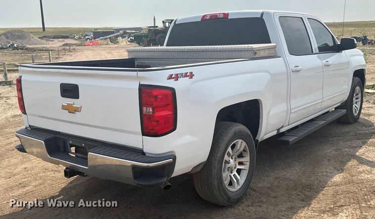 image for item ER2267 2018 Chevrolet Silverado 1500 Crew Cab pickup truck