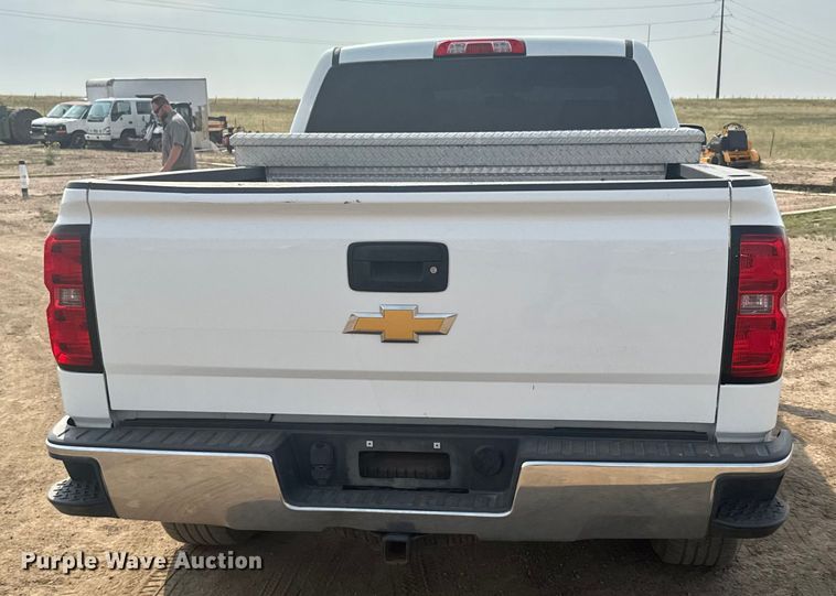 image for item ER2267 2018 Chevrolet Silverado 1500 Crew Cab pickup truck