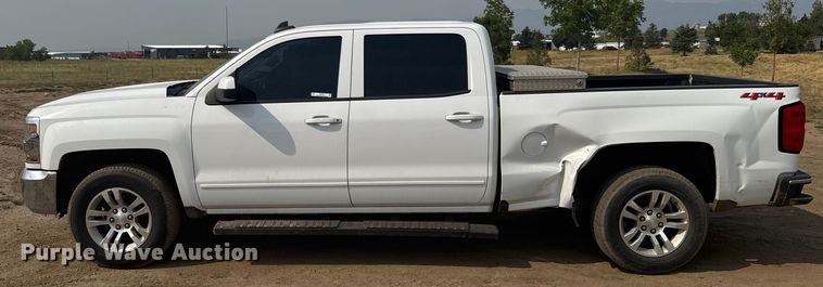 image for item ER2267 2018 Chevrolet Silverado 1500 Crew Cab pickup truck