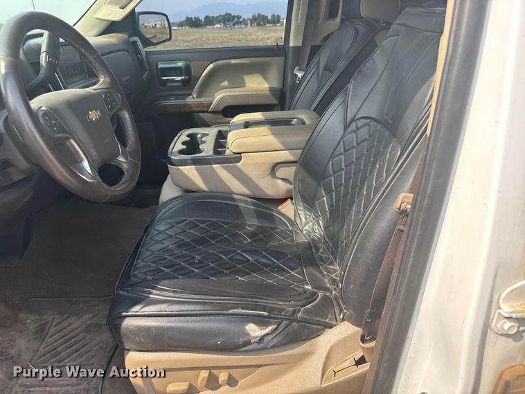 image for item ER2267 2018 Chevrolet Silverado 1500 Crew Cab pickup truck