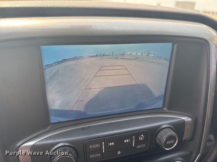 image for item ER2267 2018 Chevrolet Silverado 1500 Crew Cab pickup truck