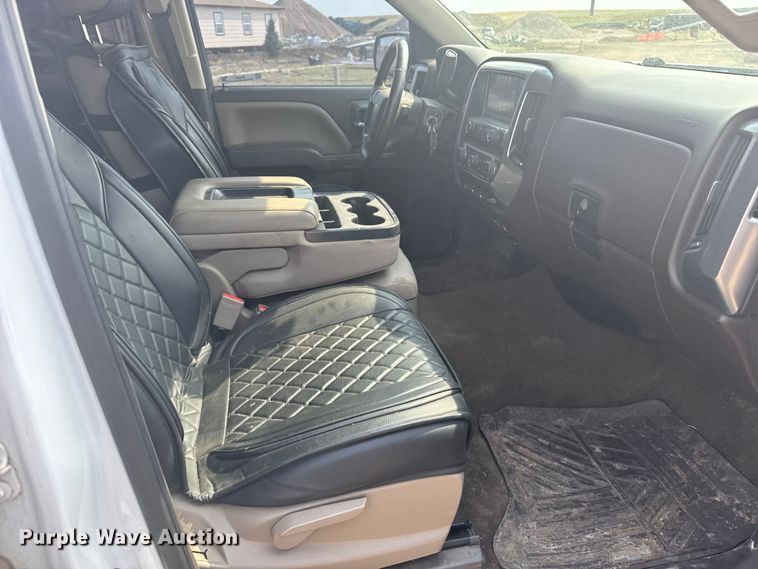 image for item ER2267 2018 Chevrolet Silverado 1500 Crew Cab pickup truck