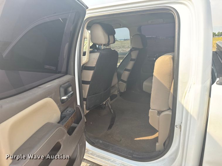 image for item ER2267 2018 Chevrolet Silverado 1500 Crew Cab pickup truck