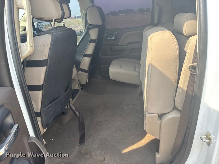 image for item ER2267 2018 Chevrolet Silverado 1500 Crew Cab pickup truck