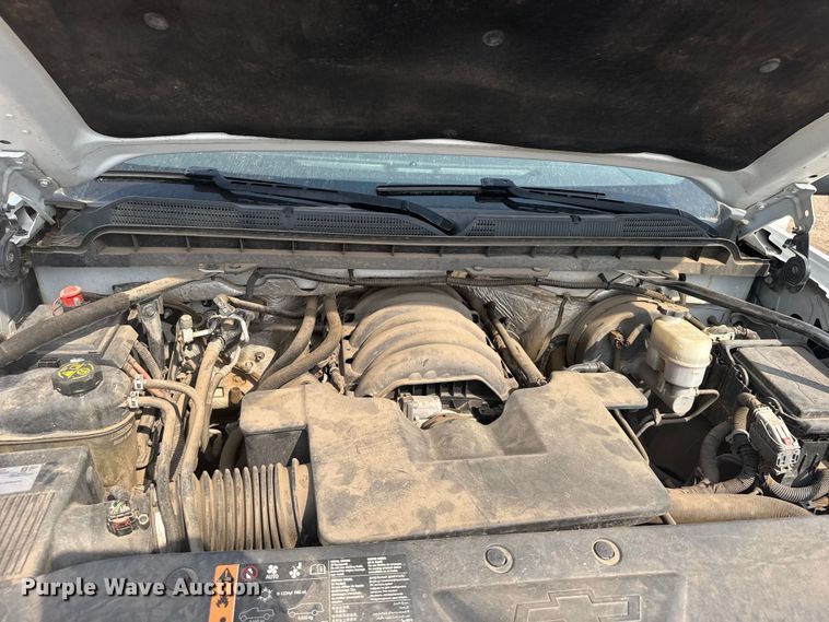 image for item ER2267 2018 Chevrolet Silverado 1500 Crew Cab pickup truck