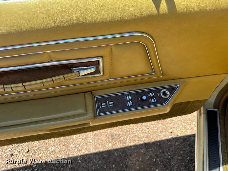 image for item ER2287 1976 Lincoln Continental 