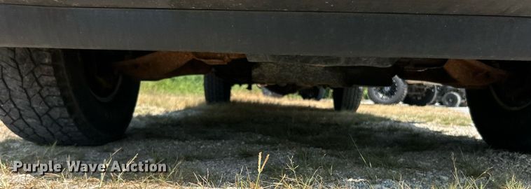 image for item ET3042 2011 Chevrolet Silverado 2500HD Crew Cab pickup truck