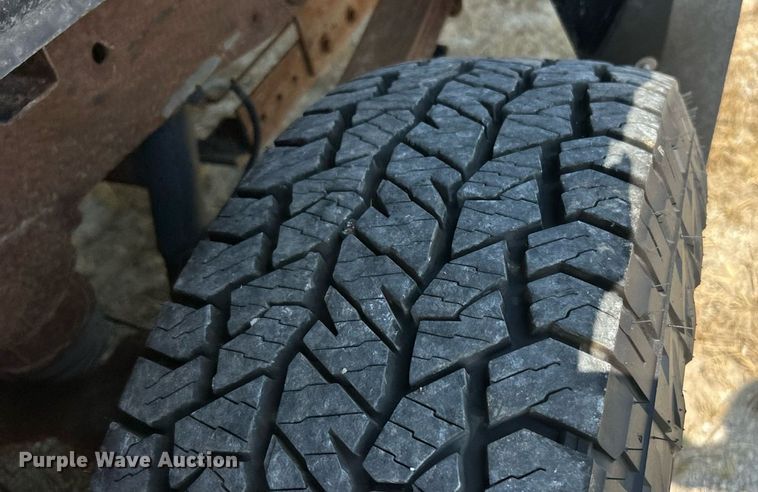 image for item ET3042 2011 Chevrolet Silverado 2500HD Crew Cab pickup truck