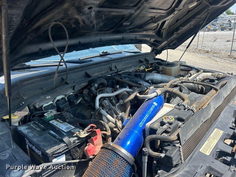 image for item ET3043 2016 Ford F250 Super Duty XLT Crew Cab pickup truck