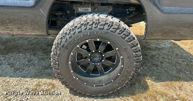 image for item ET3043 2016 Ford F250 Super Duty XLT Crew Cab pickup truck