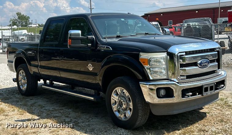 image for item ET3044 2014 Ford F250 Super Duty Lariat  Crew Cab pickup truck