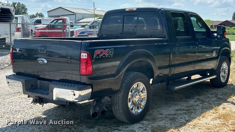 image for item ET3044 2014 Ford F250 Super Duty Lariat  Crew Cab pickup truck