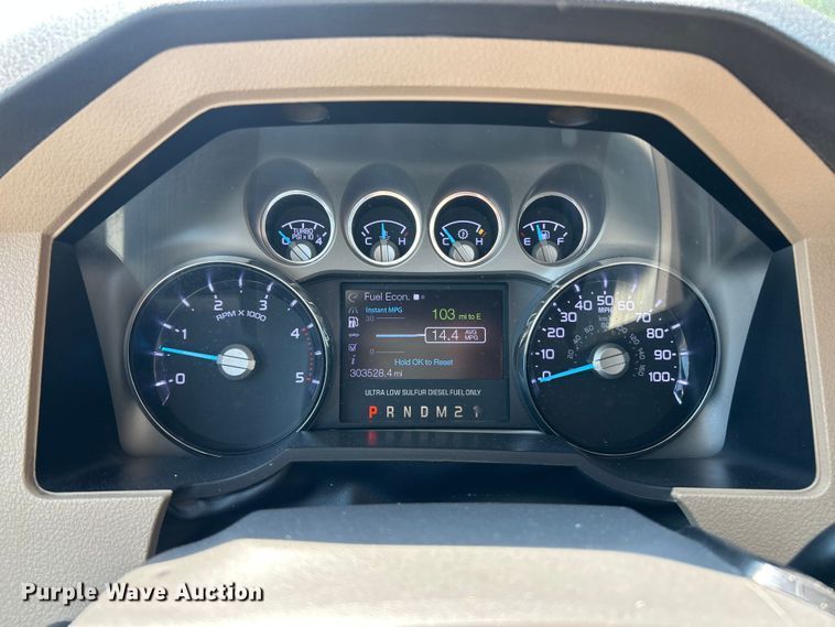 image for item ET3044 2014 Ford F250 Super Duty Lariat  Crew Cab pickup truck