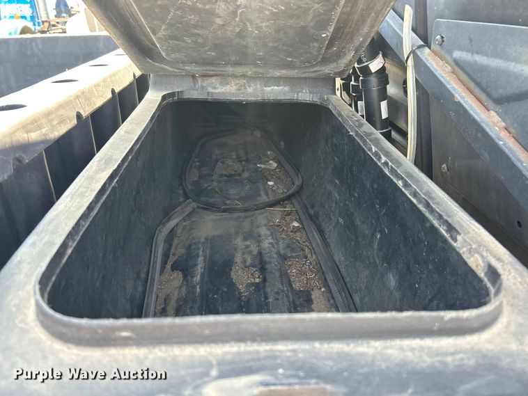 image for item ET3059 2013 Polaris Ranger 800 Crew utility vehicle