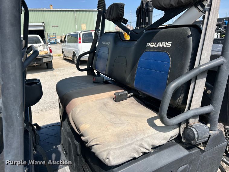 image for item ET3059 2013 Polaris Ranger 800 Crew utility vehicle