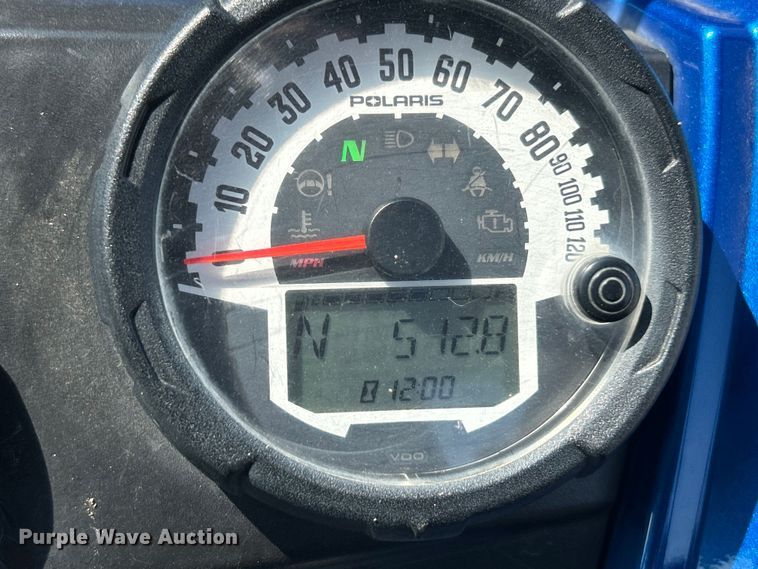 image for item ET3059 2013 Polaris Ranger 800 Crew utility vehicle