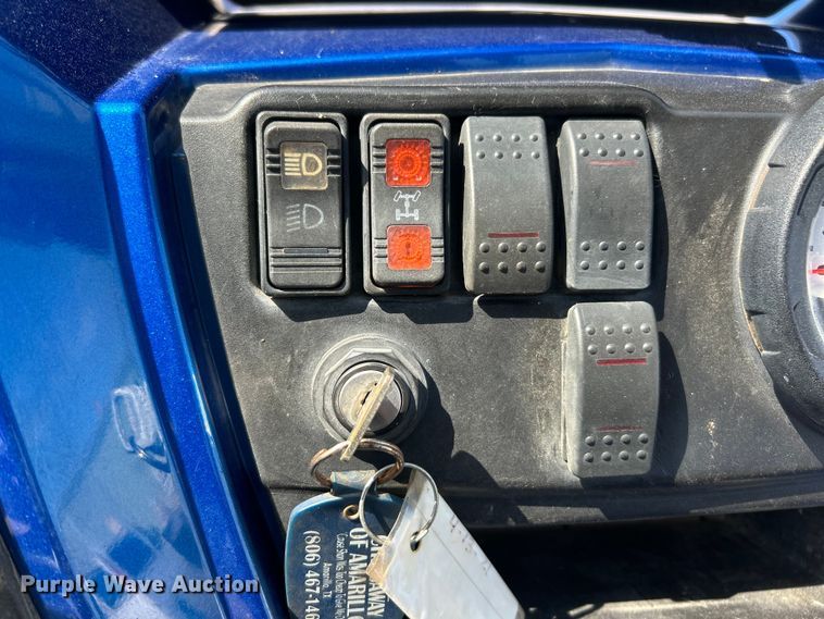 image for item ET3059 2013 Polaris Ranger 800 Crew utility vehicle