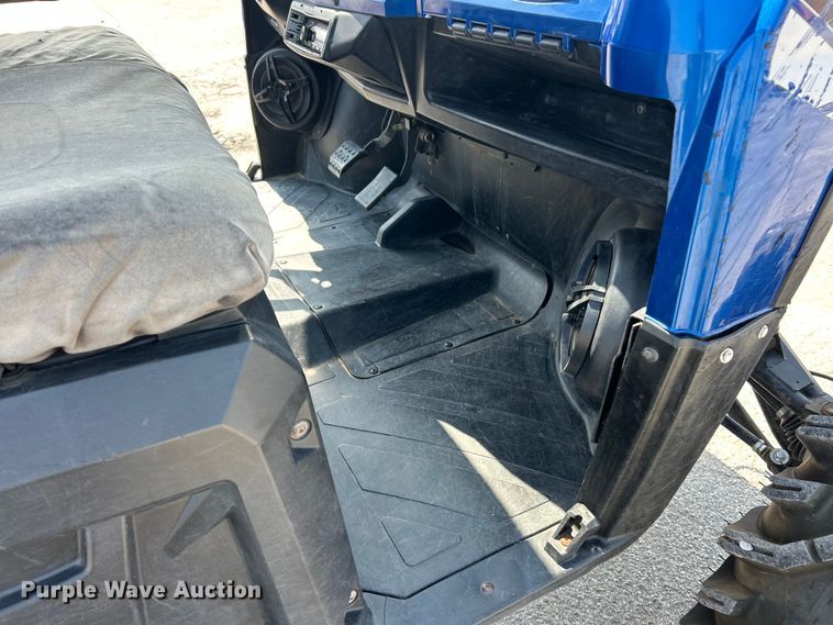 image for item ET3059 2013 Polaris Ranger 800 Crew utility vehicle