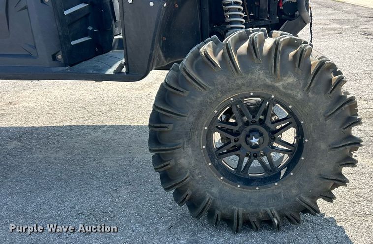 image for item ET3059 2013 Polaris Ranger 800 Crew utility vehicle