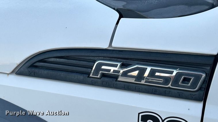 image for item ET3101 2013 Ford F450 Super Duty XL Crew Cab flatbed truck